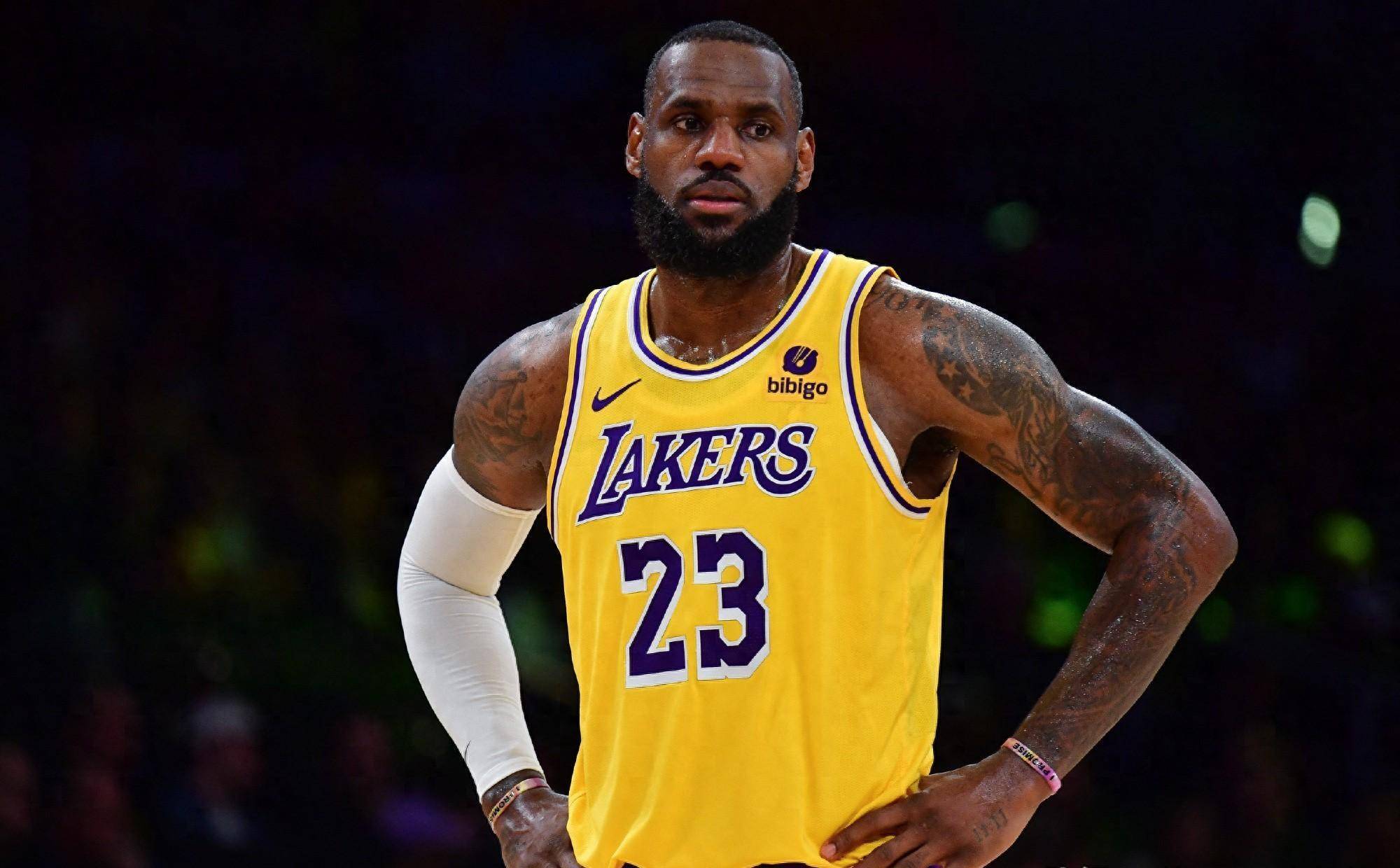 NBA交易传闻：詹姆(mǔ)斯预计在交易截止日期前以6800万美元重回熱(rè)火