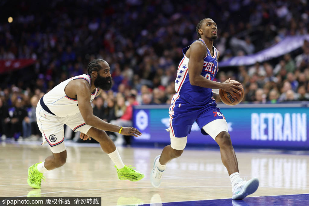 哈登超越卡梅罗，跻身NBA历史得分榜前十
